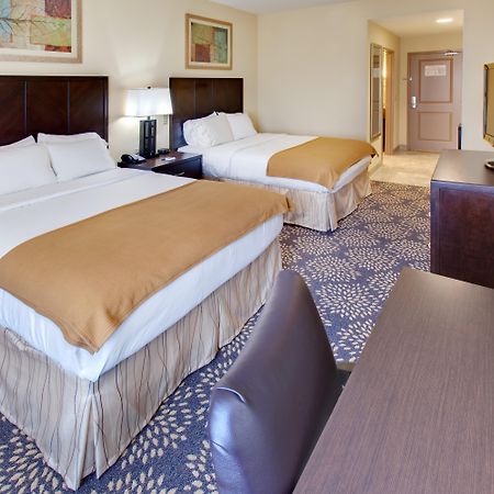 Holiday Inn Express Hotel & Suites Grand Island By Ihg Camera foto