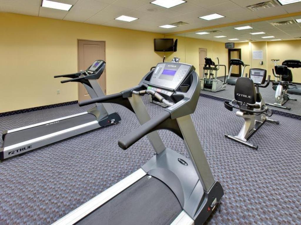 Holiday Inn Express Hotel & Suites Grand Island By Ihg Esterno foto