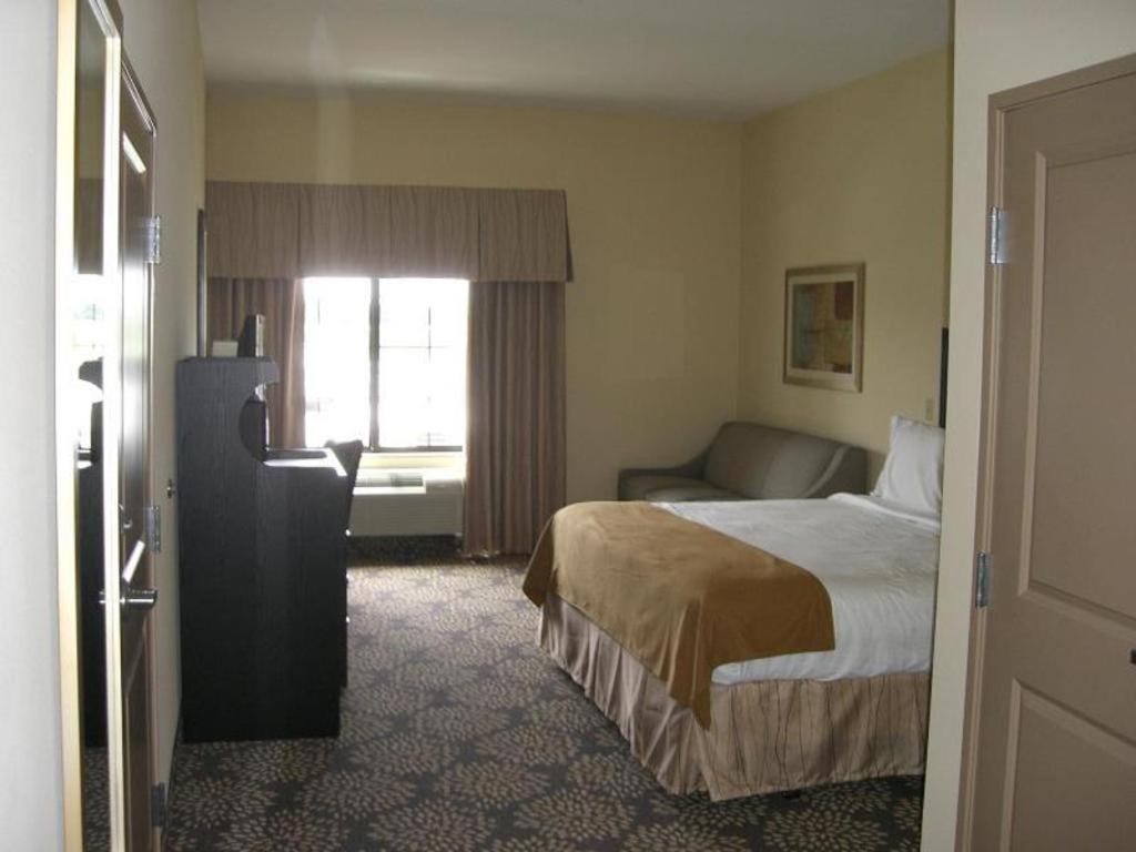 Holiday Inn Express Hotel & Suites Grand Island By Ihg Esterno foto