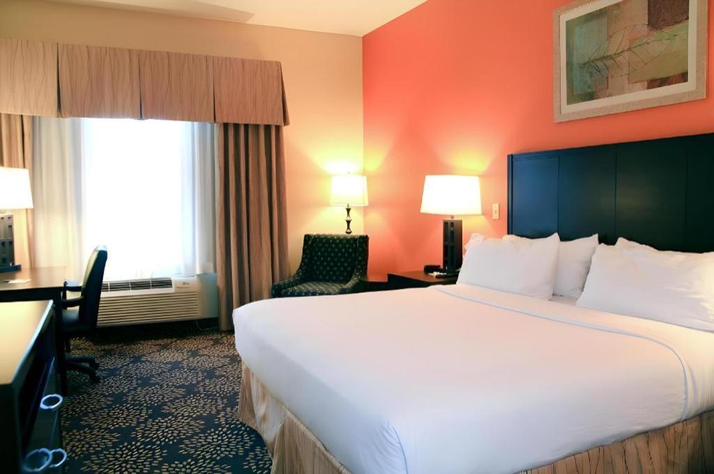 Holiday Inn Express Hotel & Suites Grand Island By Ihg Esterno foto