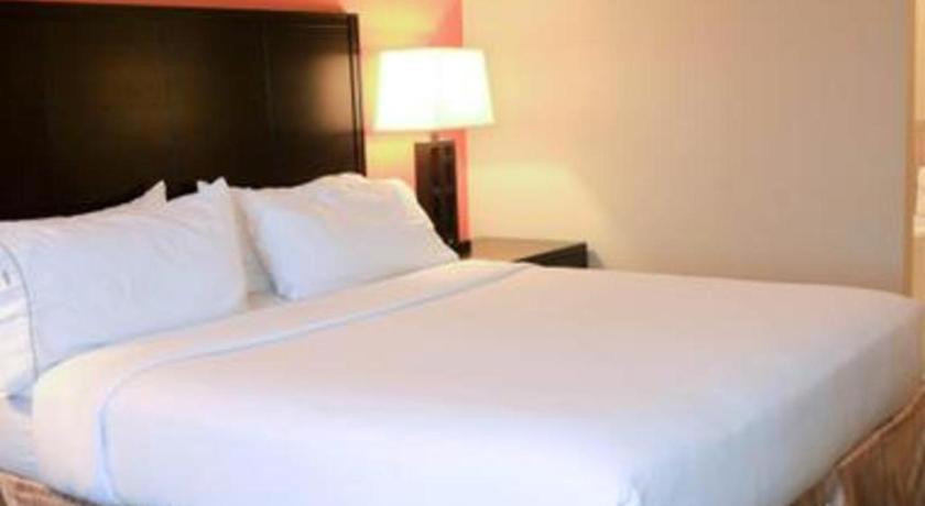 Holiday Inn Express Hotel & Suites Grand Island By Ihg Esterno foto