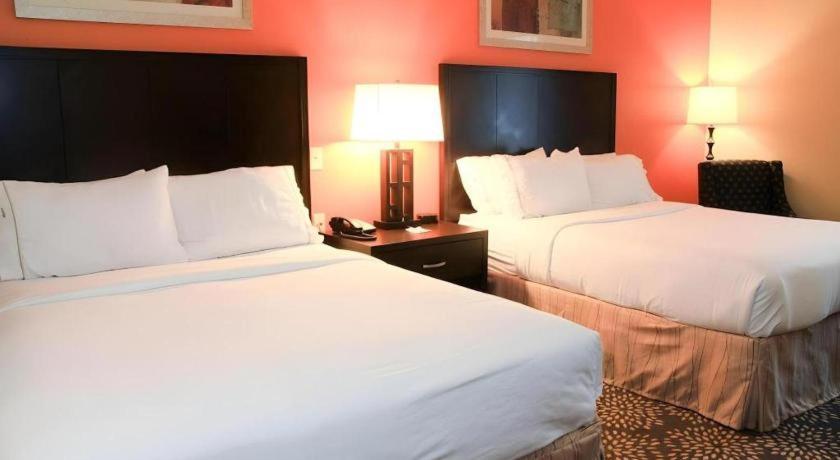 Holiday Inn Express Hotel & Suites Grand Island By Ihg Esterno foto