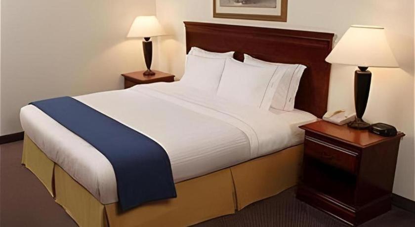 Holiday Inn Express Hotel & Suites Grand Island By Ihg Esterno foto